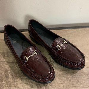 SAS Tripad METRO Wine HORSEBIT Patent LEATHER Slip On LOAFERS Comfort SHOES  7.5